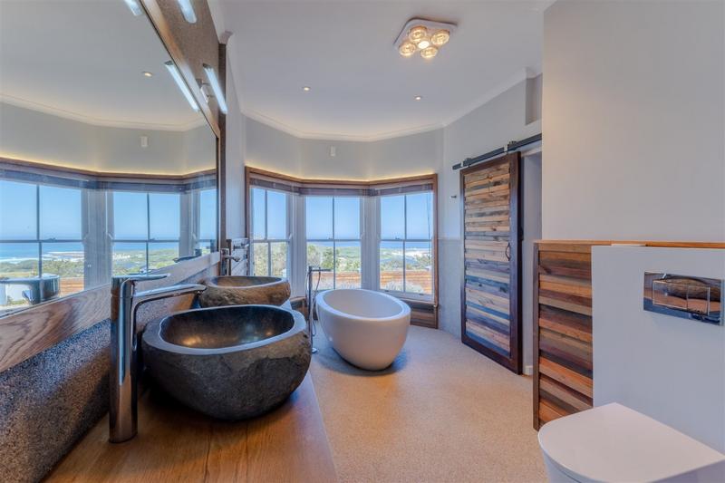 4 Bedroom Property for Sale in Scarborough Western Cape